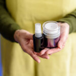 Formuler un duo de soins du visage