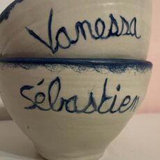 Personnalise ta poterie façonnée en grès